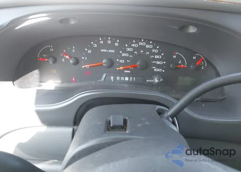 2005 Ford E-150 Commercial/Recreational z USA, uszkodzony, nr VIN 1FTRE14W55HA89988